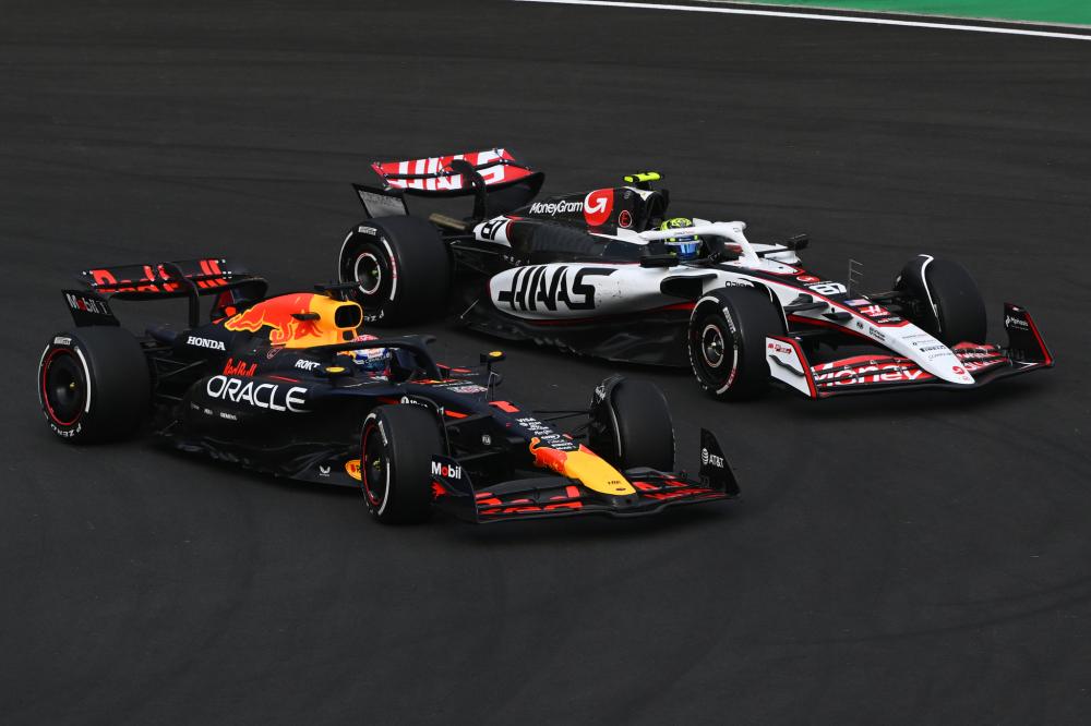 球鞋最终以 球鞋最终以